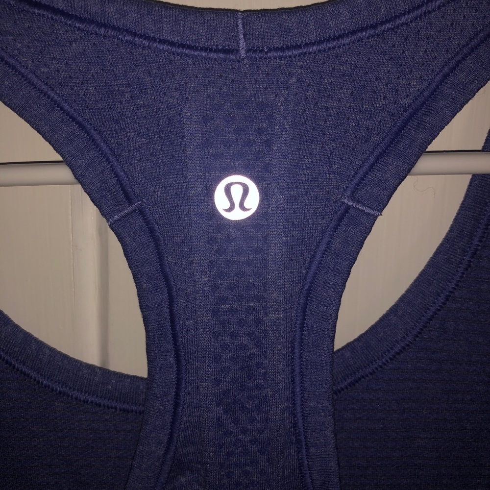 Lululemon tank